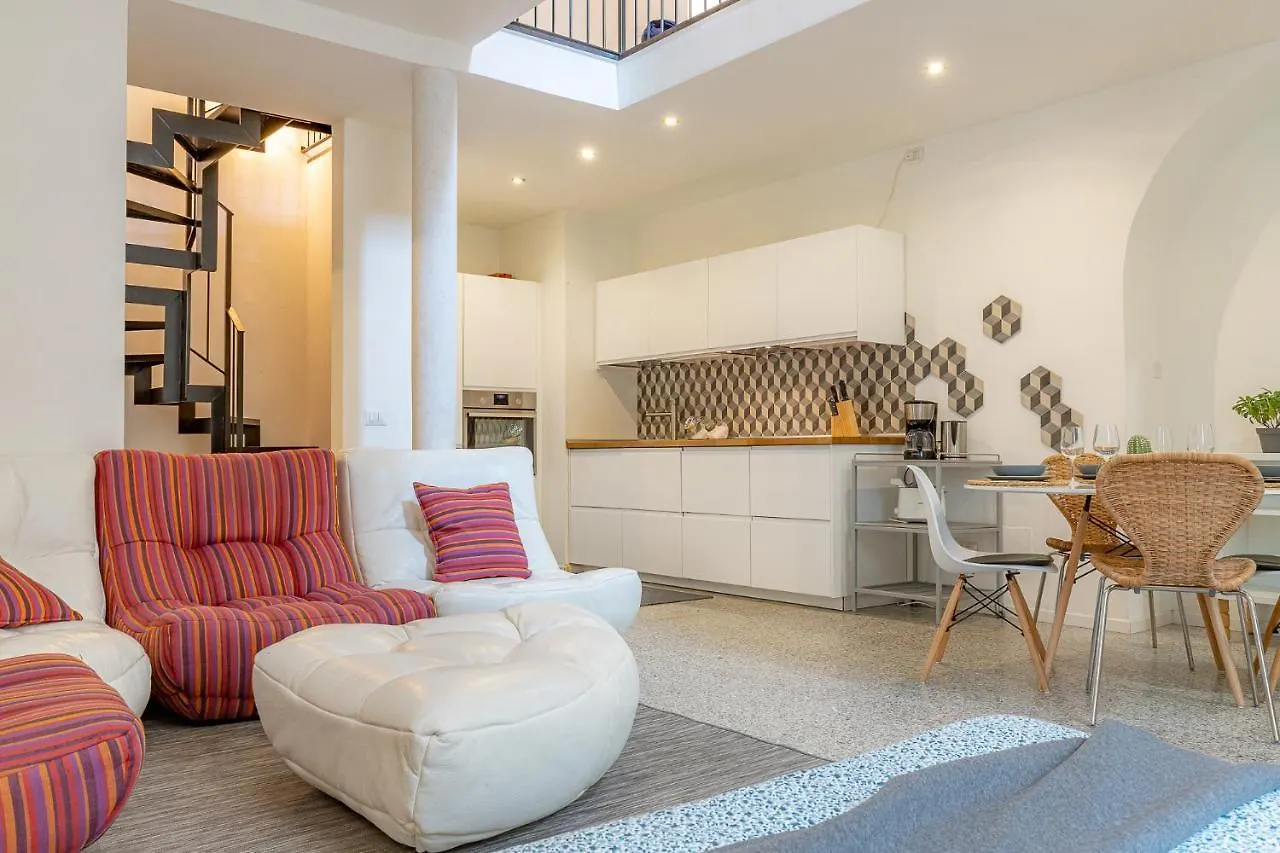 Ferienwohnung Moderno Loft A Due Passi Dal Lago Torno Italien